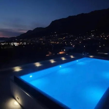 شقة With Shared Rooftop Pool