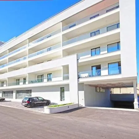 Luxe Nevena With Shared Rooftop Pool Makarska