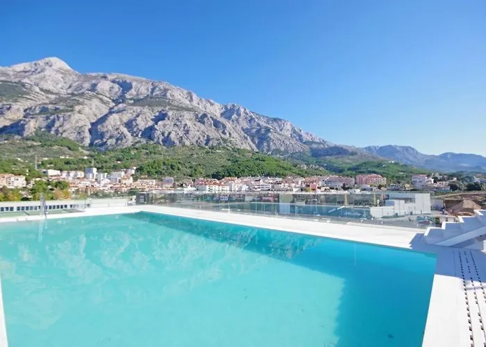 Apartmán With Shared Rooftop Pool