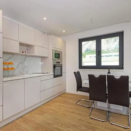 Apartment Makarska Good Location *